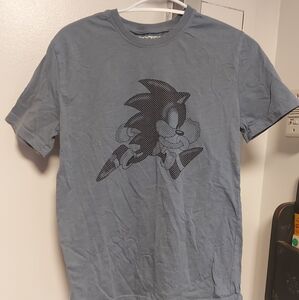 All for $20 - Lot of 4 video game t-shirts mario kart ds pokemon Sonic